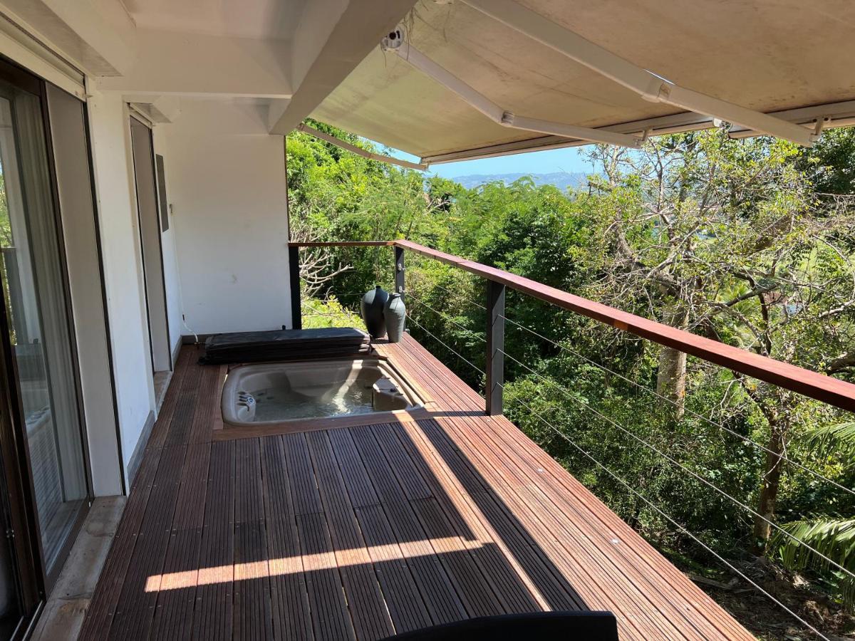 Appartement Avec Jacuzzi Et Vue Sur Le Golf Les Trois-Ilets Extérieur photo